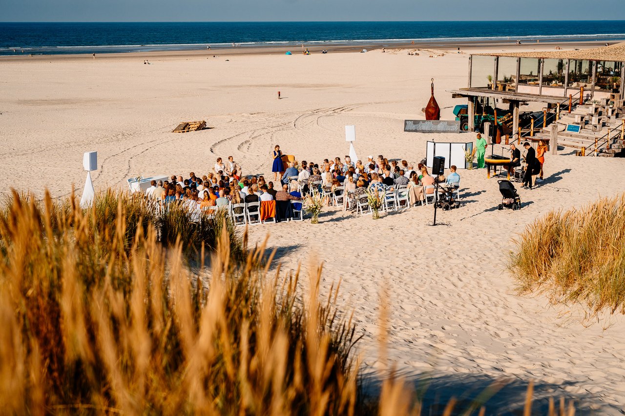 bruiloft-bas-annemiek-terschelling-degrotedagbruidsfotografie_007.jpg