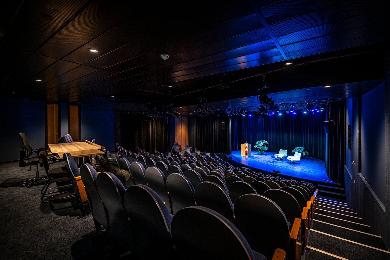KIT Theater2.jpg