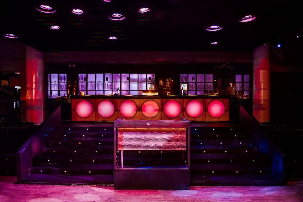 Escape deLux DJ booth