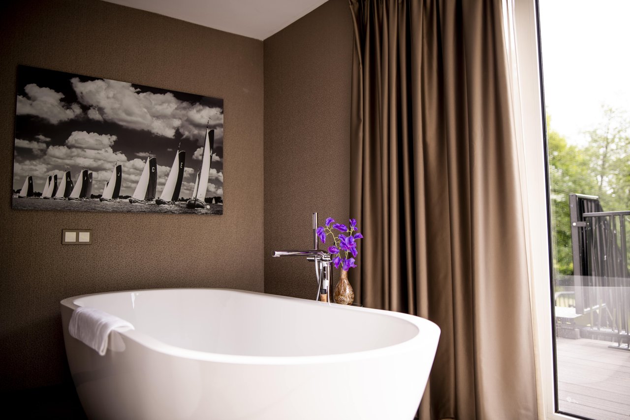Royal Suite 02.JPG