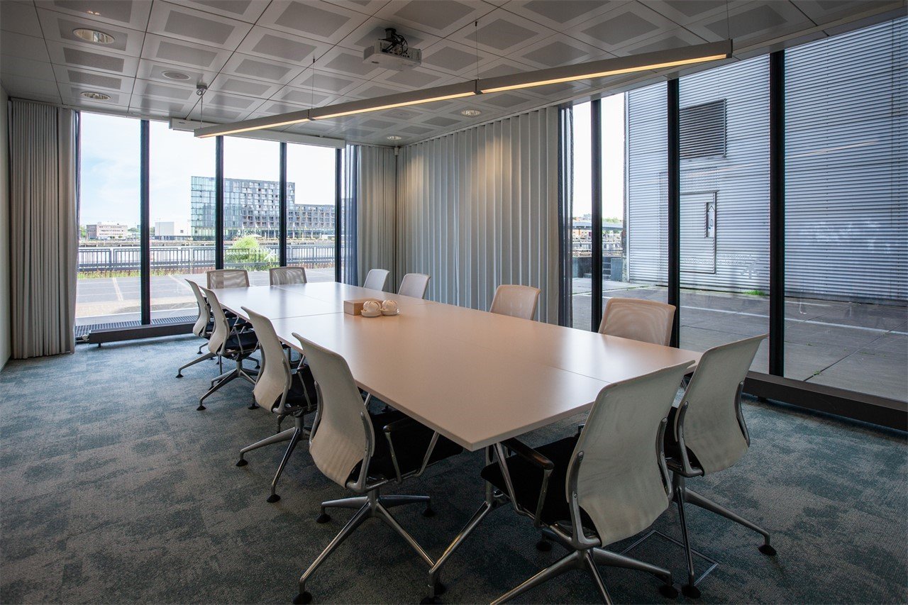 Amsterdam School of Real Estate05.jpg