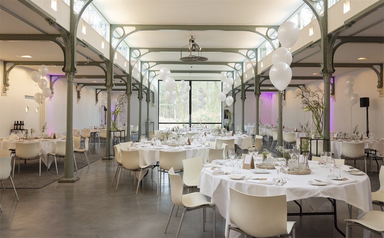 Leuvenzaal - Dineropstelling