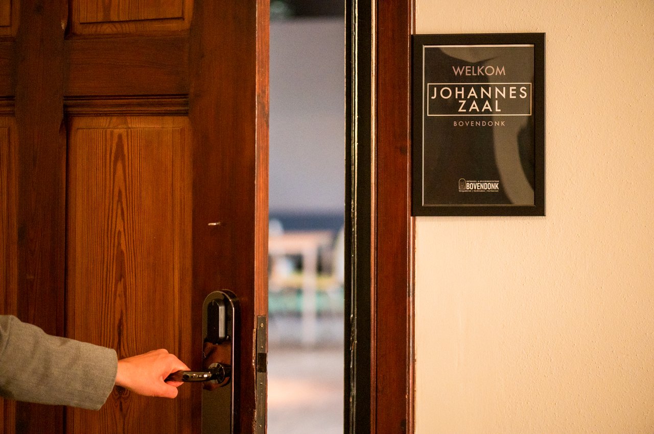 Johanneszaal Bovendonk – entree met zicht in de vergaderzaal