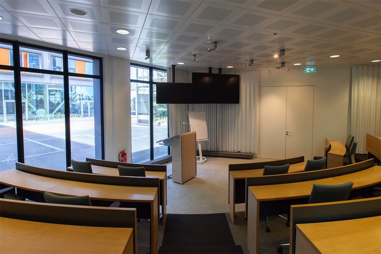 Amsterdam School of Real Estate03.jpg