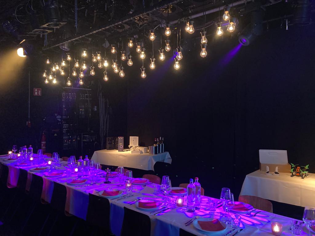 Diner op het podium