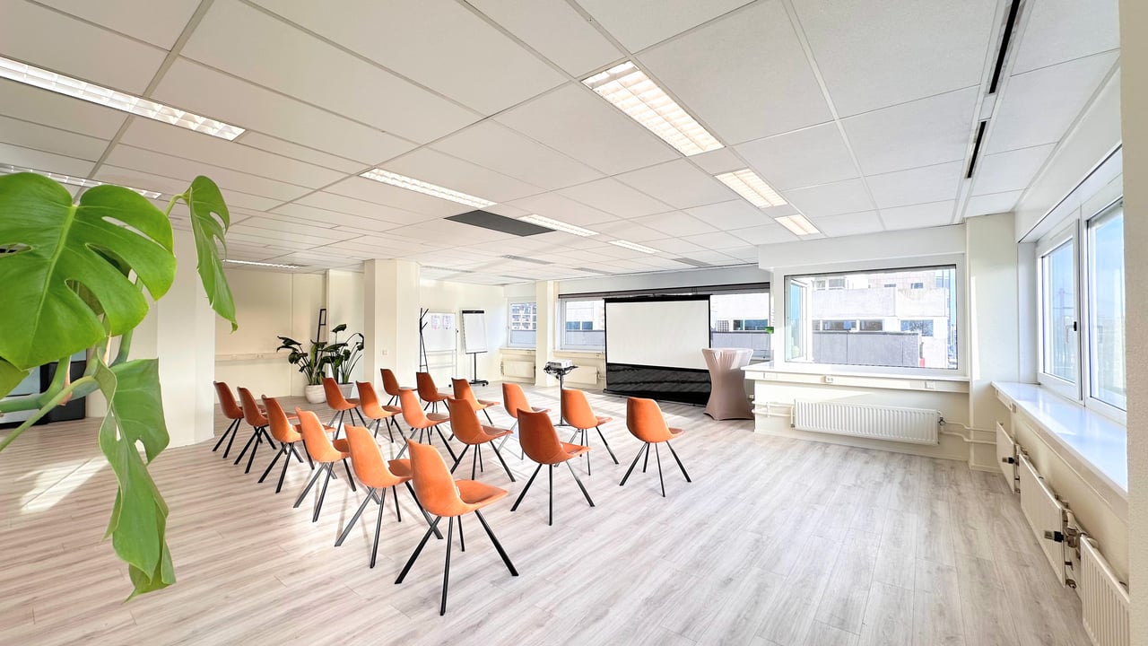 The Happy Flow - Work Space - Theater