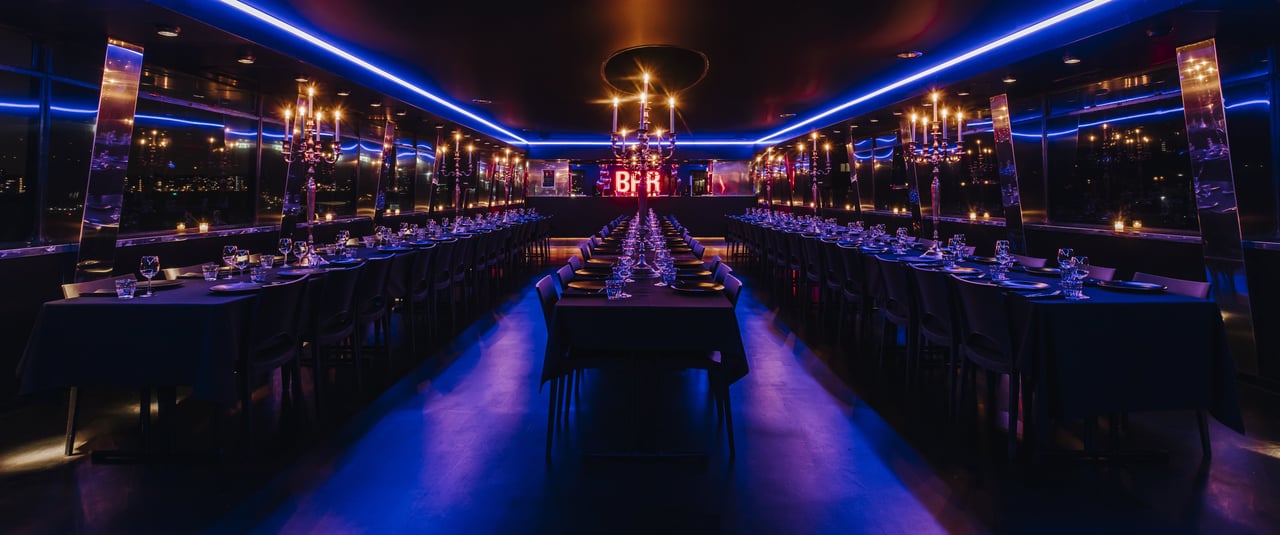 Le Bar Noir Sitdown (2)