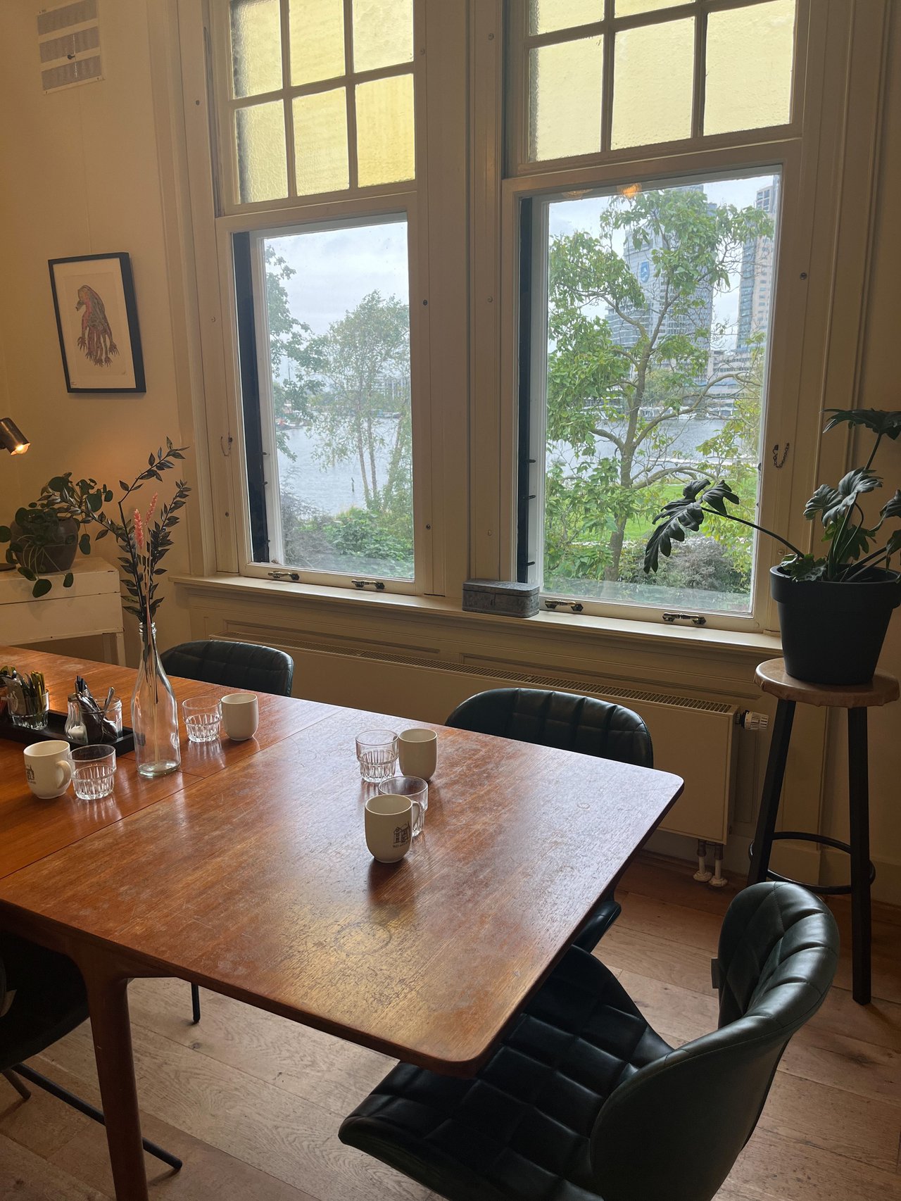Zijkamer met uitzicht over de Amstel