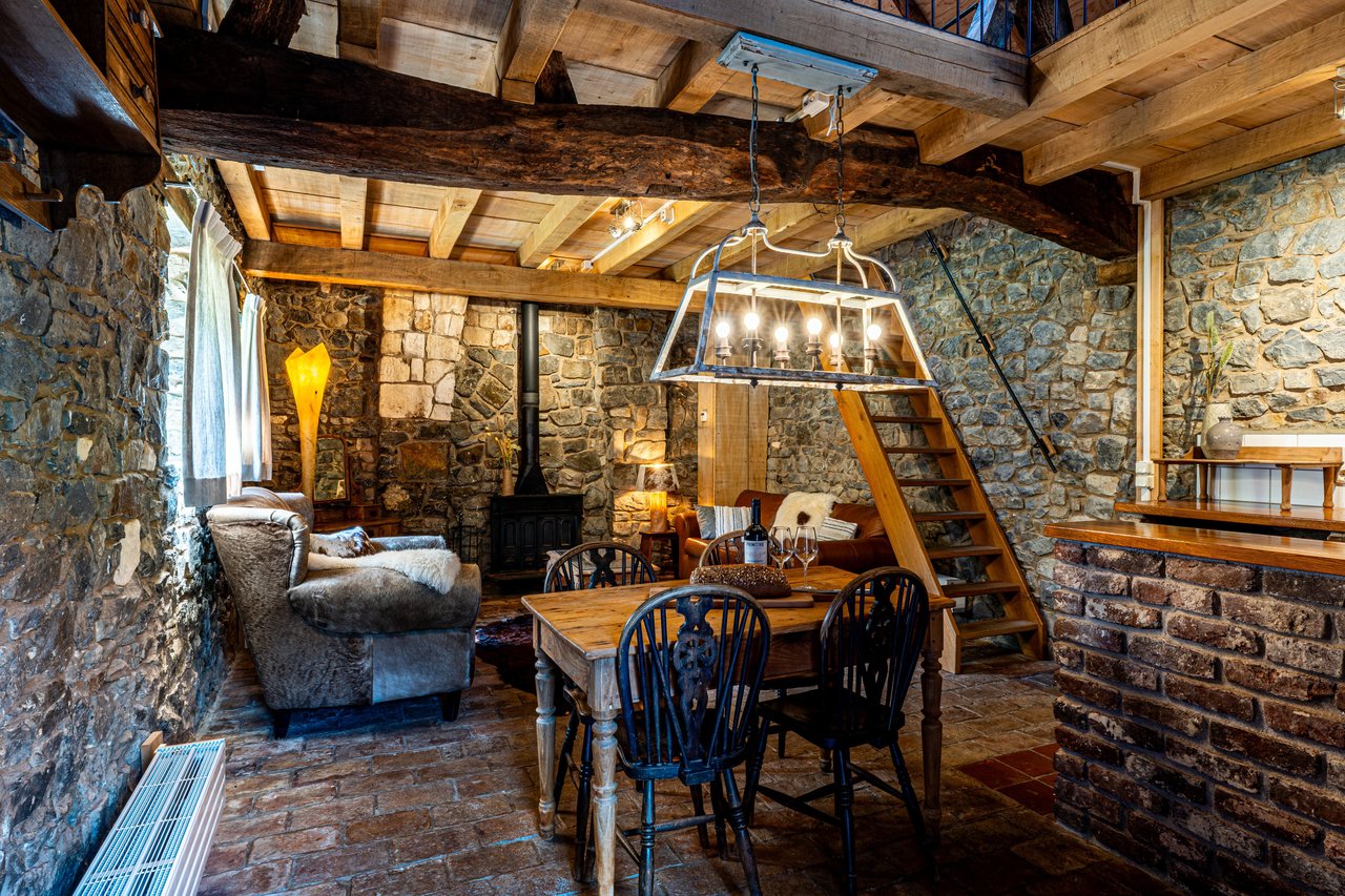 7AD00145-2-HDR.jpg (1)