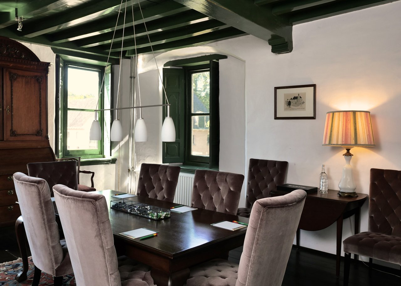 Cannenburch-interieur-vergaderruimte1-RdJ-20 (01).jpg