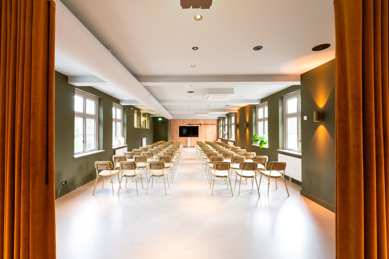Ludenzaal_theater_Bart.jpg
