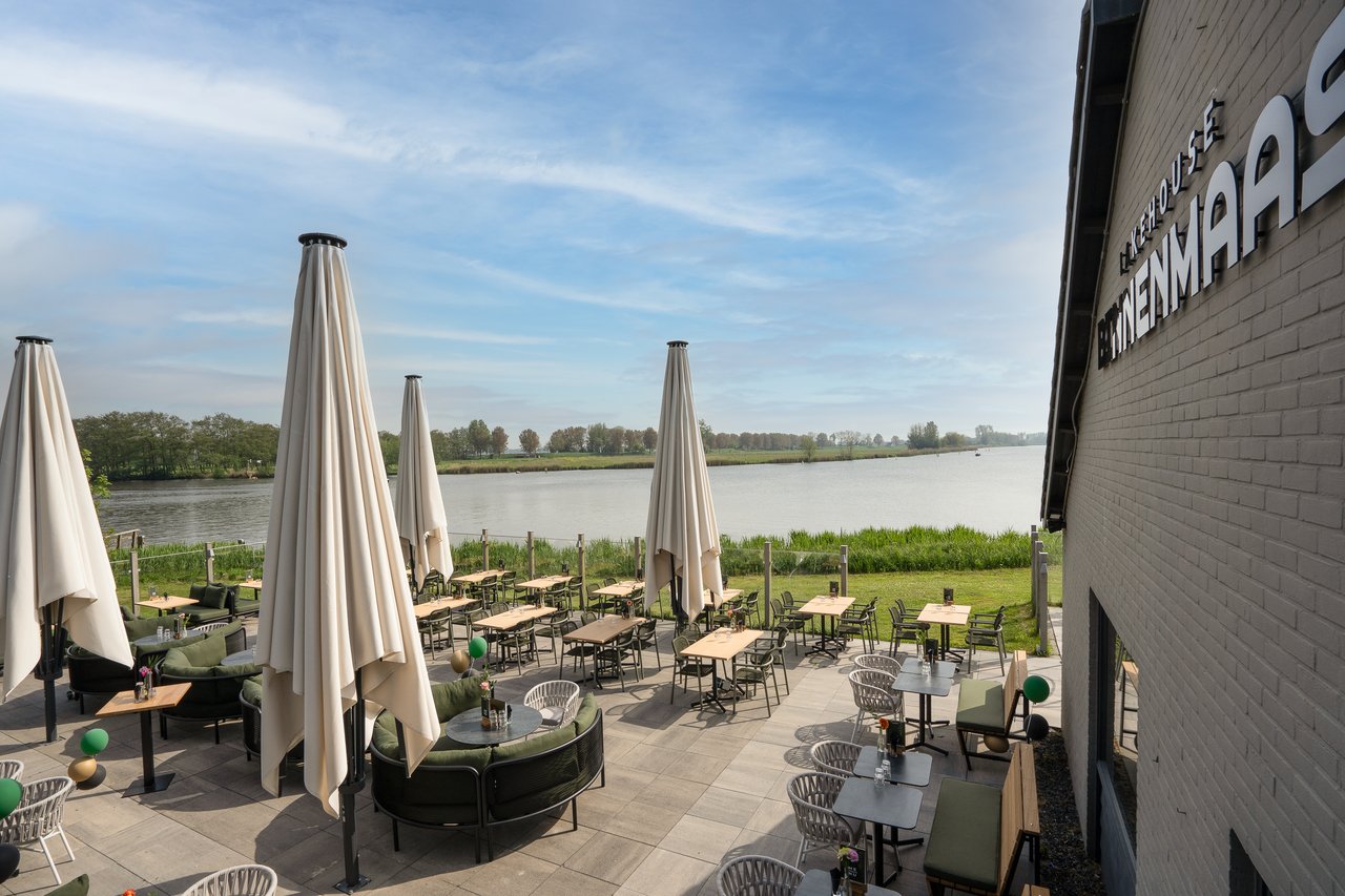 Terras van Lakehouse Binnenmaas  (1)