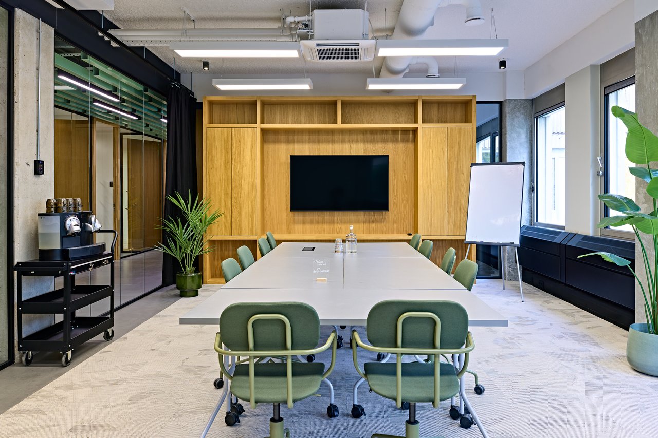 Dotslash Utrecht - Boardroom B.jpg