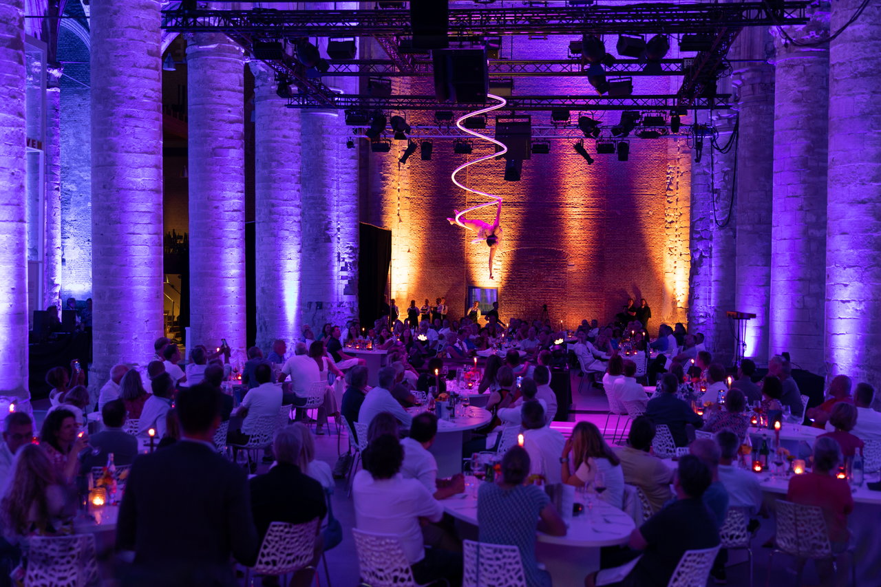 20230610_Bedrijfsfeest Van Oord_Businnessclub de Grote Kerk Veere_Q-52.jpg