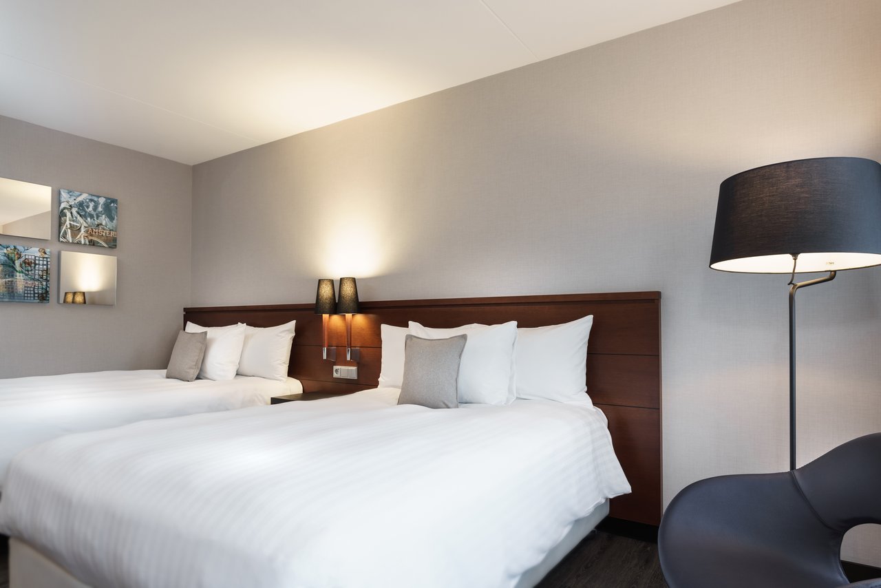 Courtyard by Marriott Amsterdam Airport - Business Superior Queen 