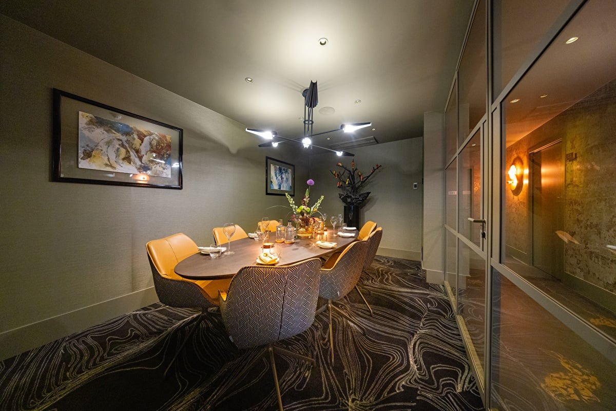 restaurant-1200x800_3.jpg