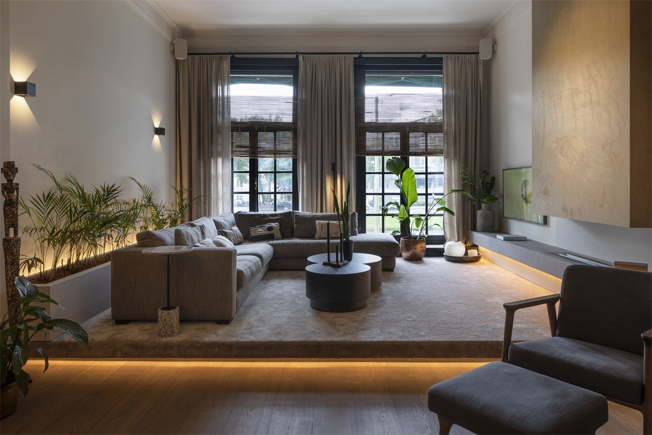 The city loft and garden  (2)