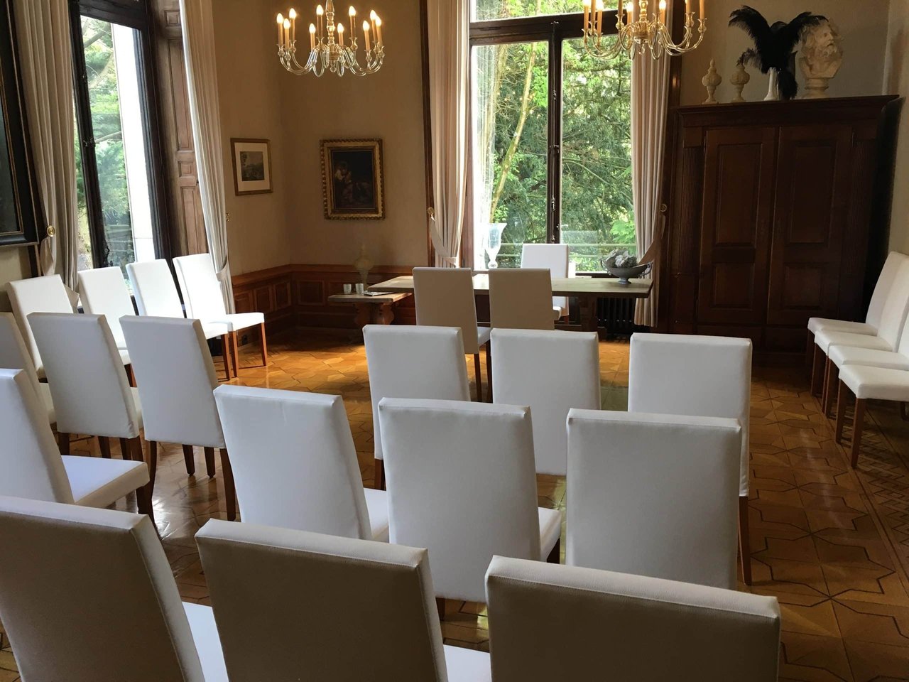BonnerSalonBild-scaled.jpeg