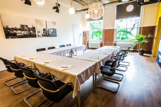Coolhaven U-tafel.jpg