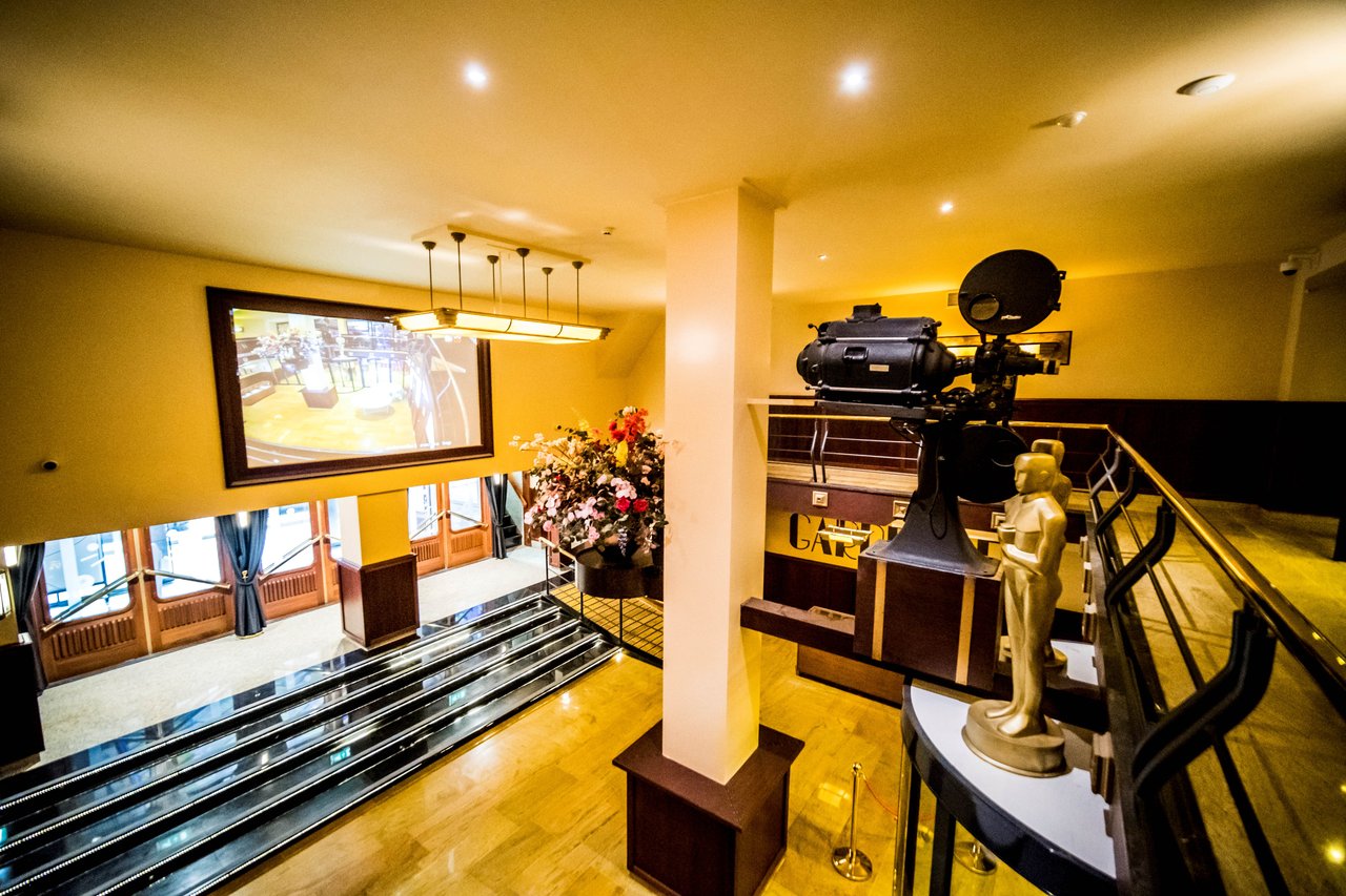 Foyer (1)