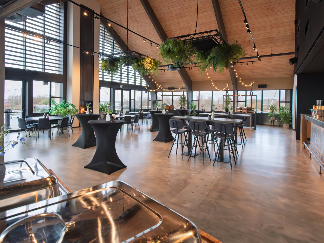 Eventroom in walking dinner opstelling