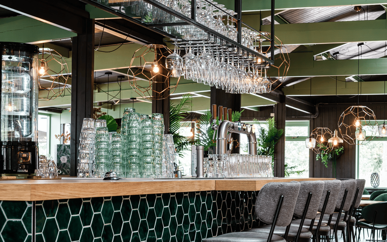 bar