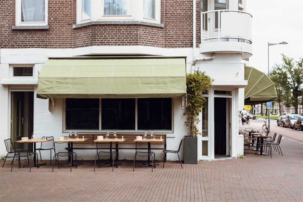 Lunch, borrel of diner op terras