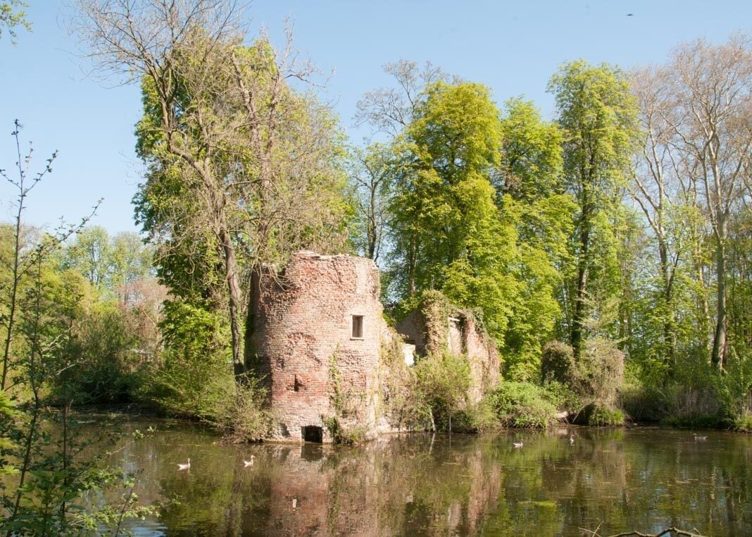 2021-Ruine-van-kasteel-Brakel-bron-John-Wennips-e1614528629201.jpg