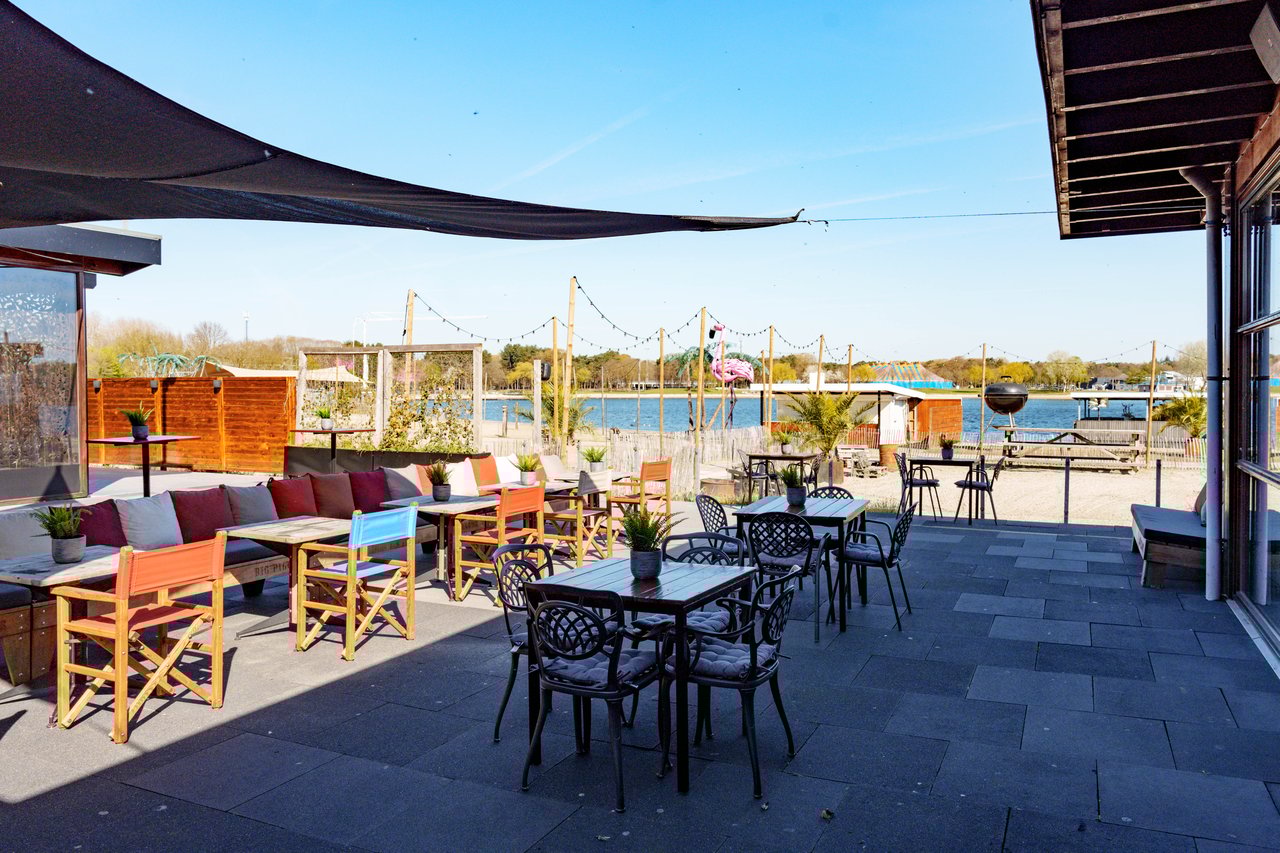 Strand terras zaal Sunrise