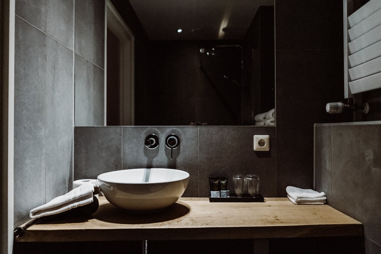Junior suite badkamer 2.jpg