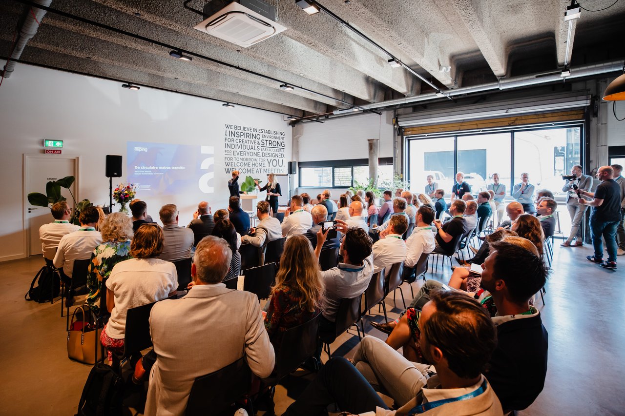 De Tinfabriek - Tin Café - Presentatie