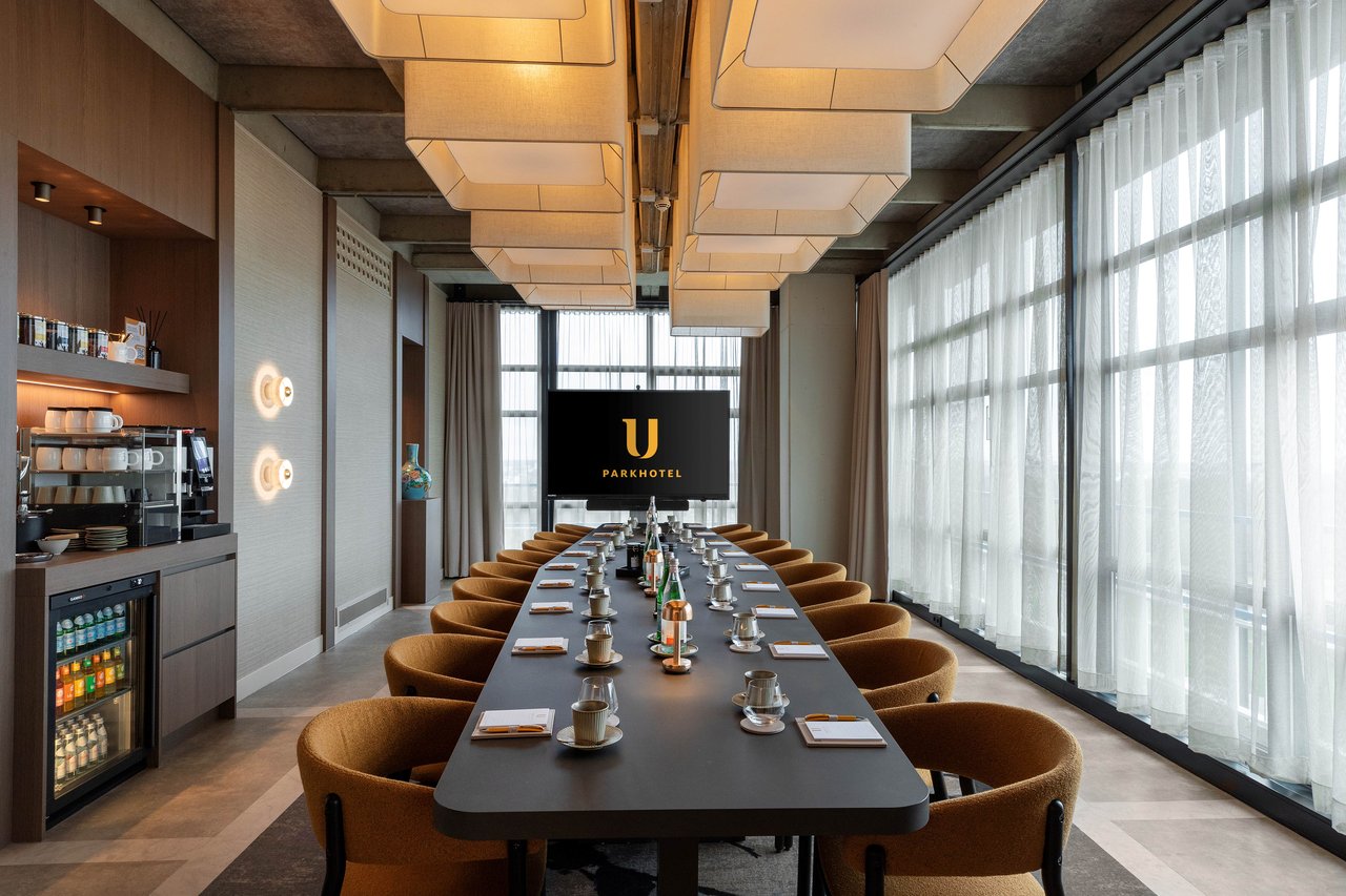 Boardroom - klein.jpg