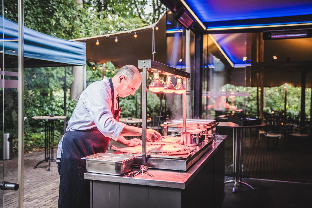 BBQ in tuinterras bij Kasteel De Vanenburg