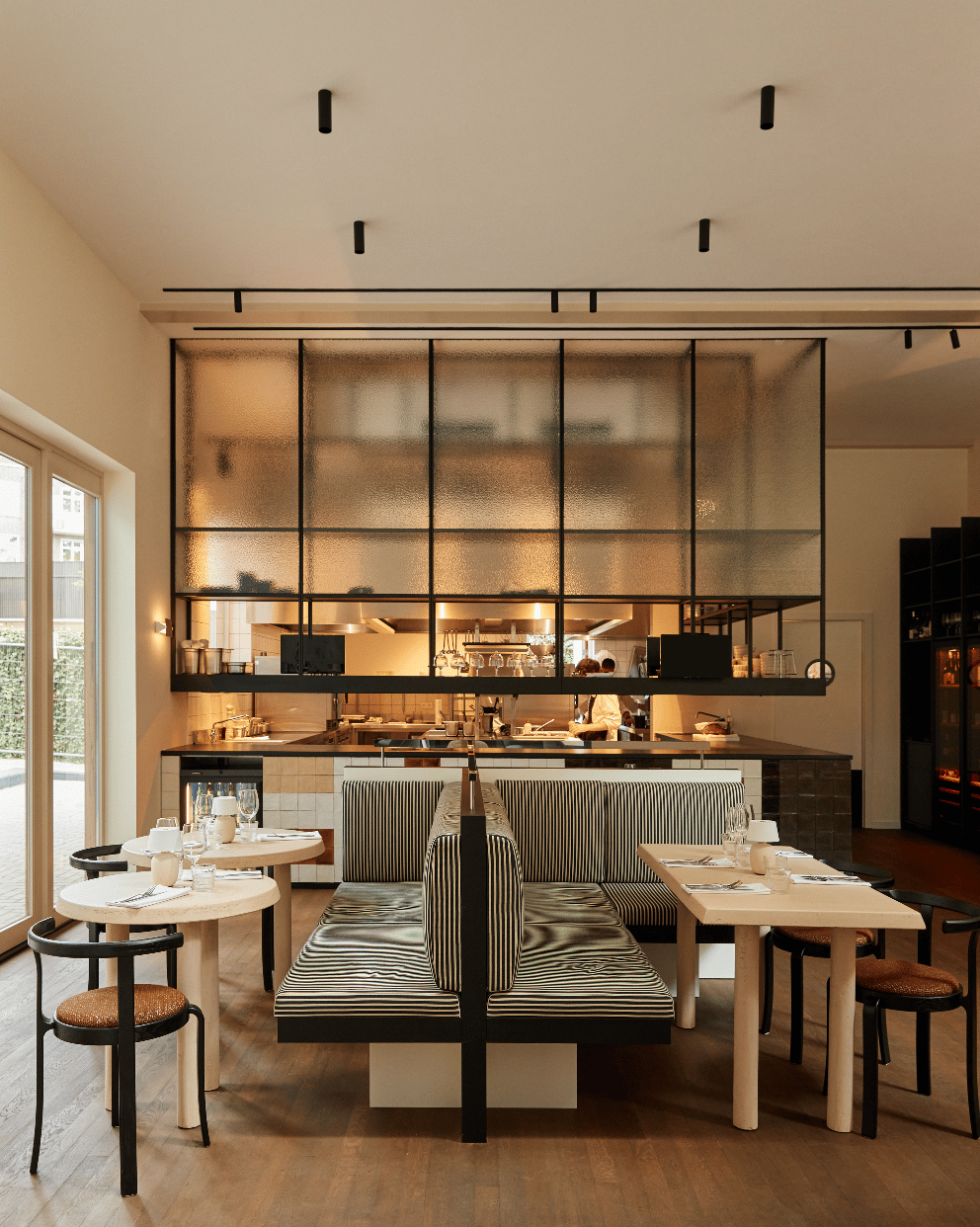 Restaurant @ Morgan & Mees Rotterdam (1)