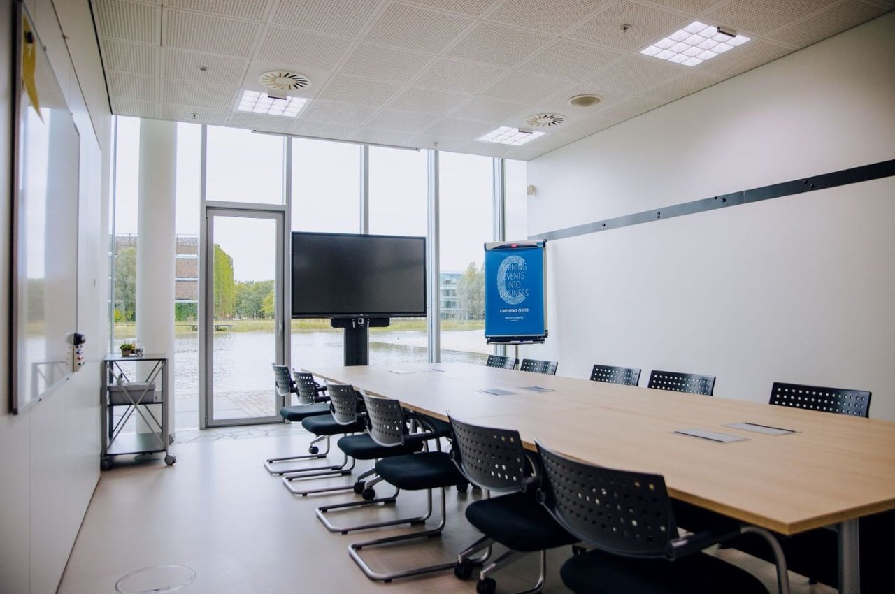 Zaal Debye.jpg