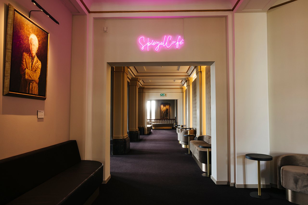 stadsschouwburg-haarlem-omloop-naar-spiegelcafe-1.jpg