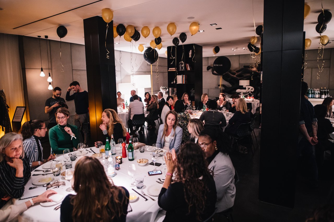 2019-aam-lounge-socialevent-dinner-2.jpg