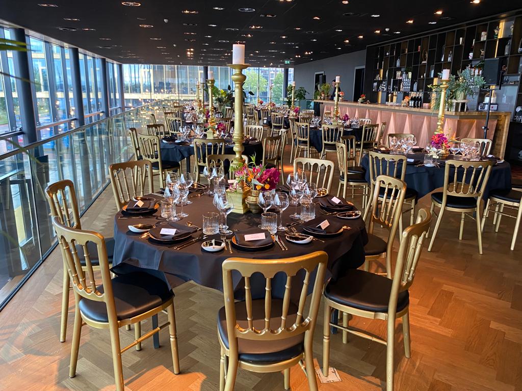 Diner ronde tafels Vide - Theater Amsterdam sept 2023 - foto 4.jpeg
