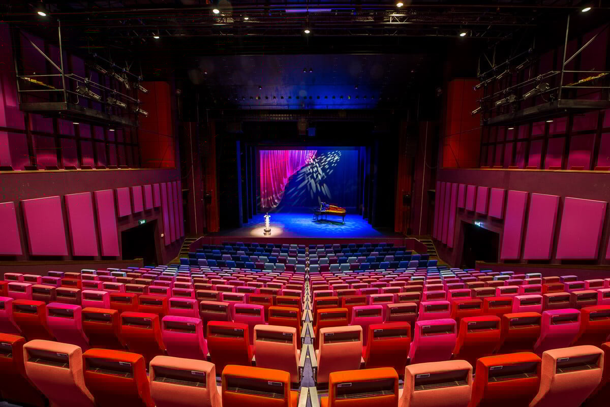 Hela-zaal-medium--2-