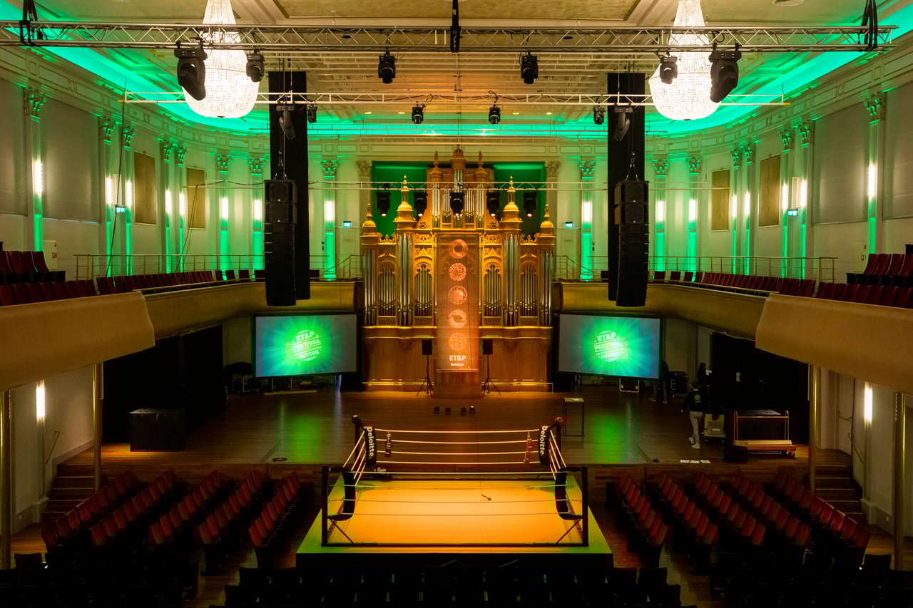 Boksring-podium-Grote-Zaal-PHIL-Haarlem.jpg