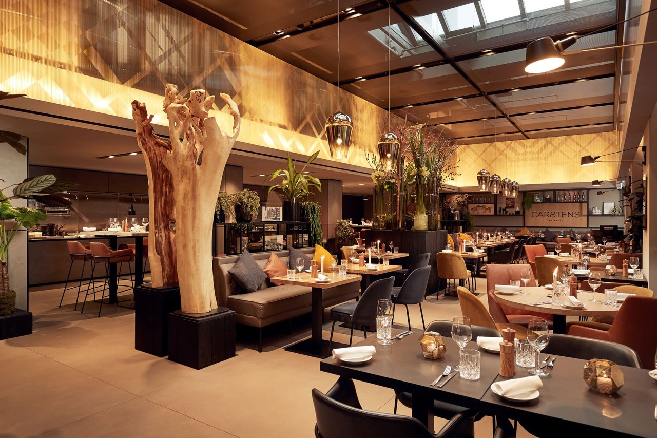 Carstens-interior-evening