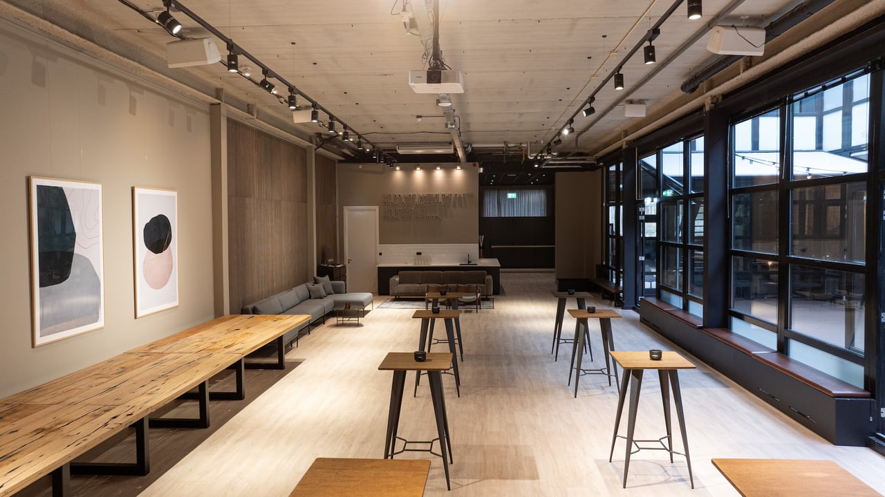 VC - The Lounge 2.jpg