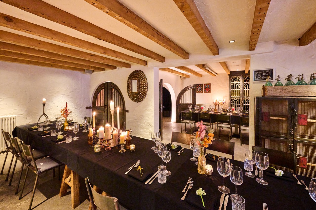 TOBACCO Theater - Wijnkelders - Diner - Lange tafels