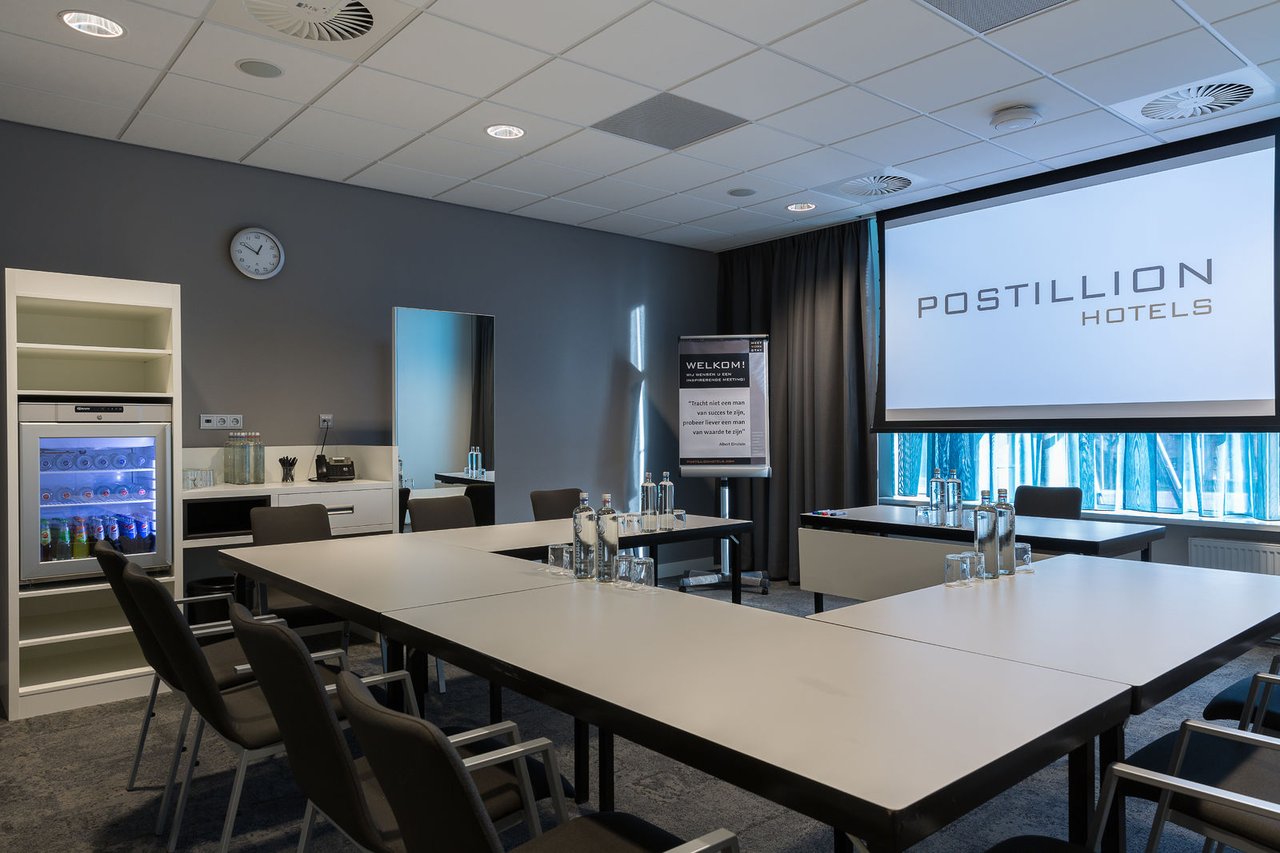 Zaal 16-medium.jpg