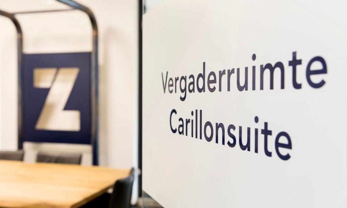Carillonsuite003.jpg