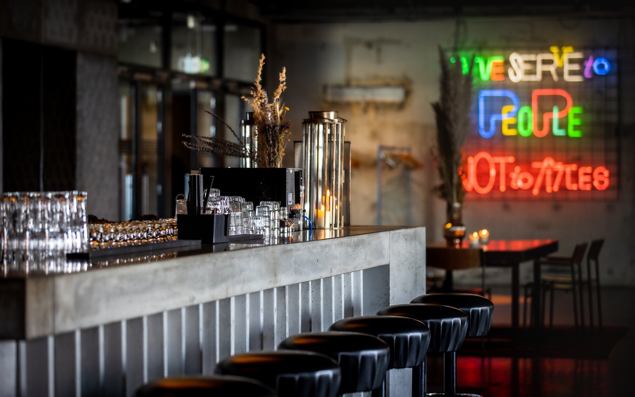 bar - Bar Bistro Bureau