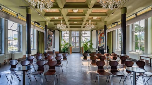 Societeit theater opstelling 30 personen