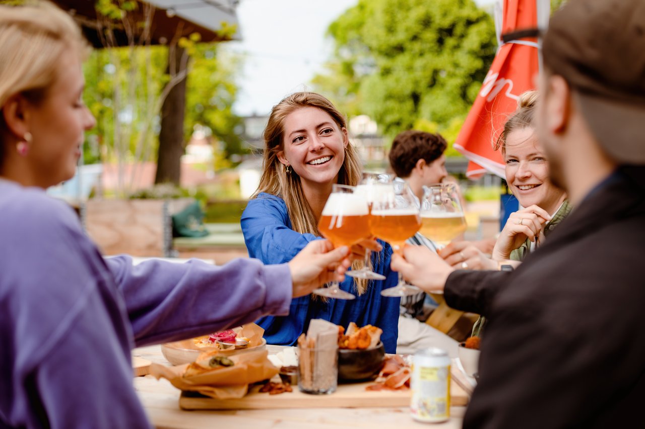 Borrelen bij Cupp Kanaalweg