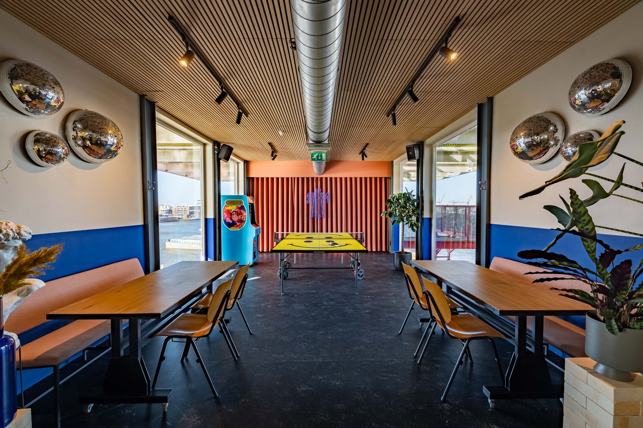 VisualProject_REM.Amsterdam_MeetingRoom_LR-2.jpg