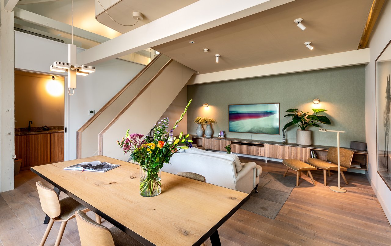 The Top Suite (2)